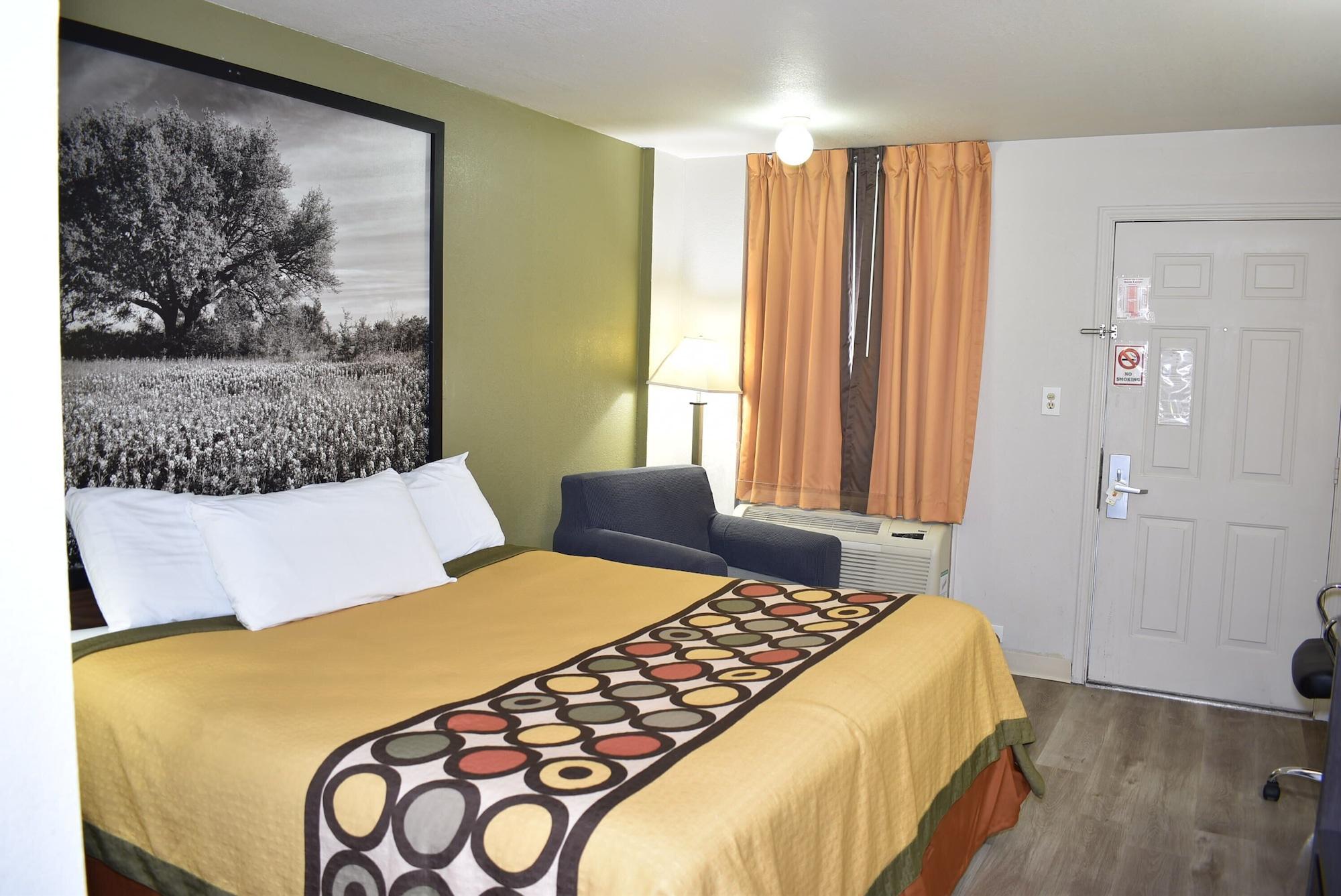 Hotel Super 8 By Wyndham Fredericksburg Esterno foto