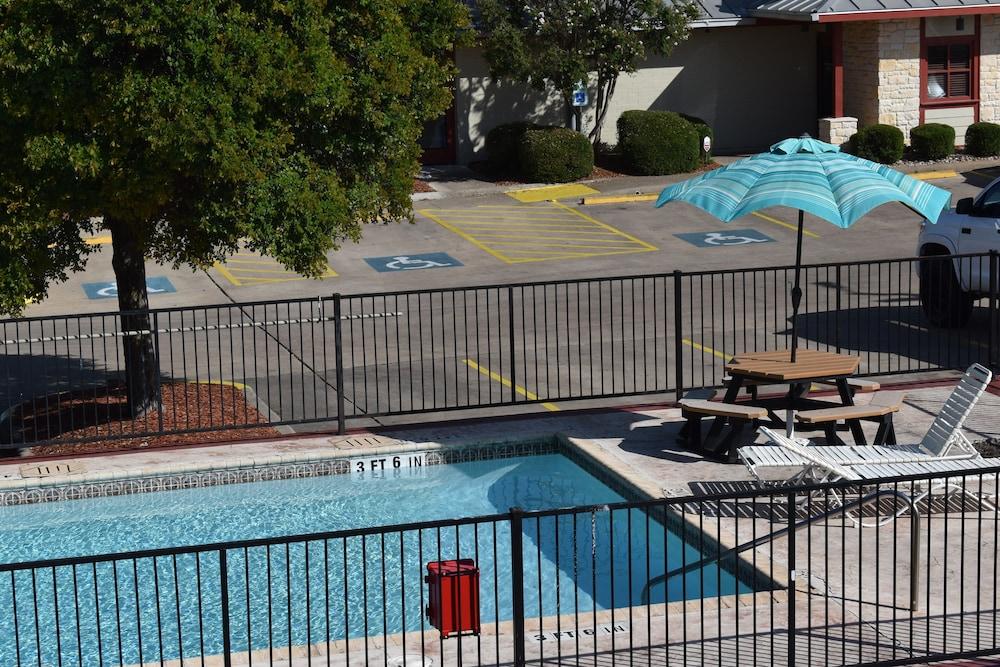 Hotel Super 8 By Wyndham Fredericksburg Esterno foto