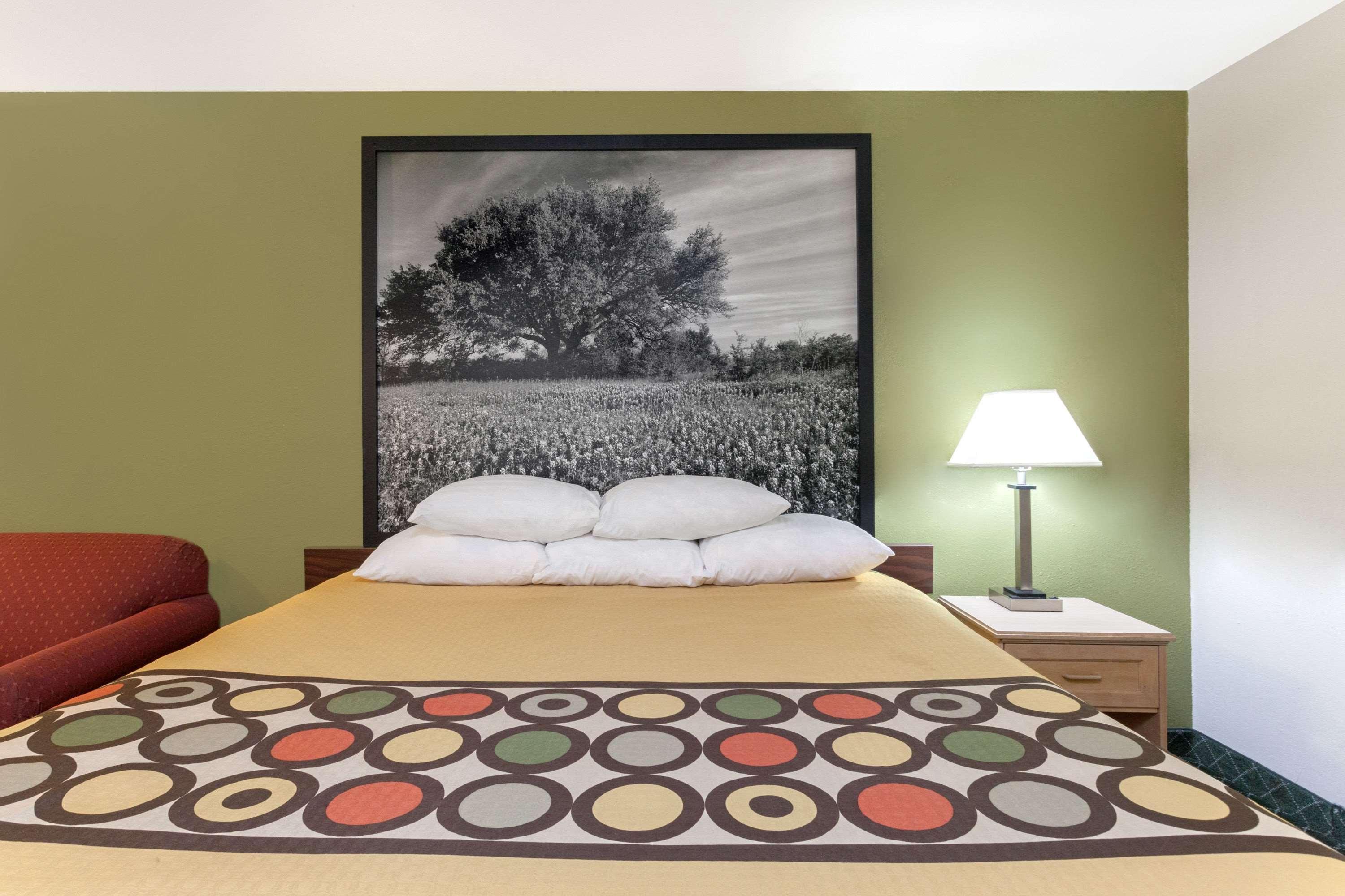 Hotel Super 8 By Wyndham Fredericksburg Esterno foto