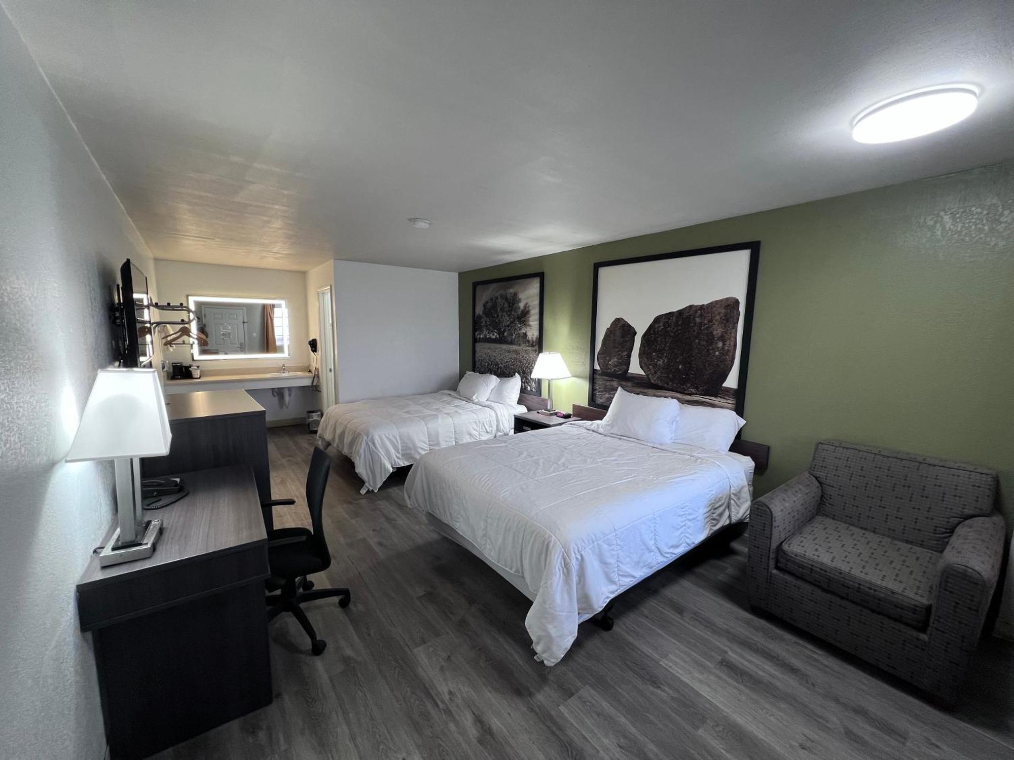 Hotel Super 8 By Wyndham Fredericksburg Esterno foto